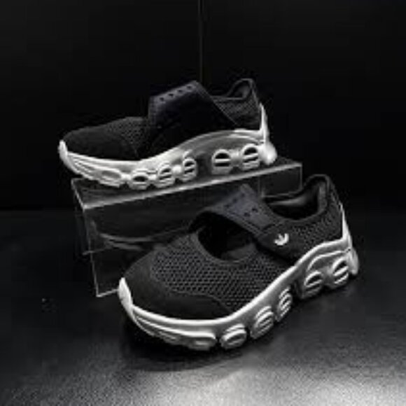 Adidas Adifom Megajane W. Brand New. Womens Size: 8. - Picture 3 of 6